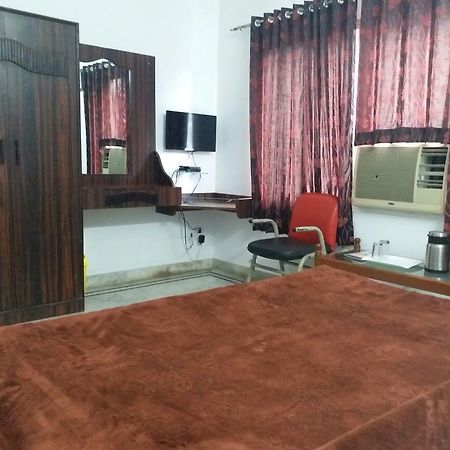 Hotel White Palace Udaipur Ngoại thất bức ảnh